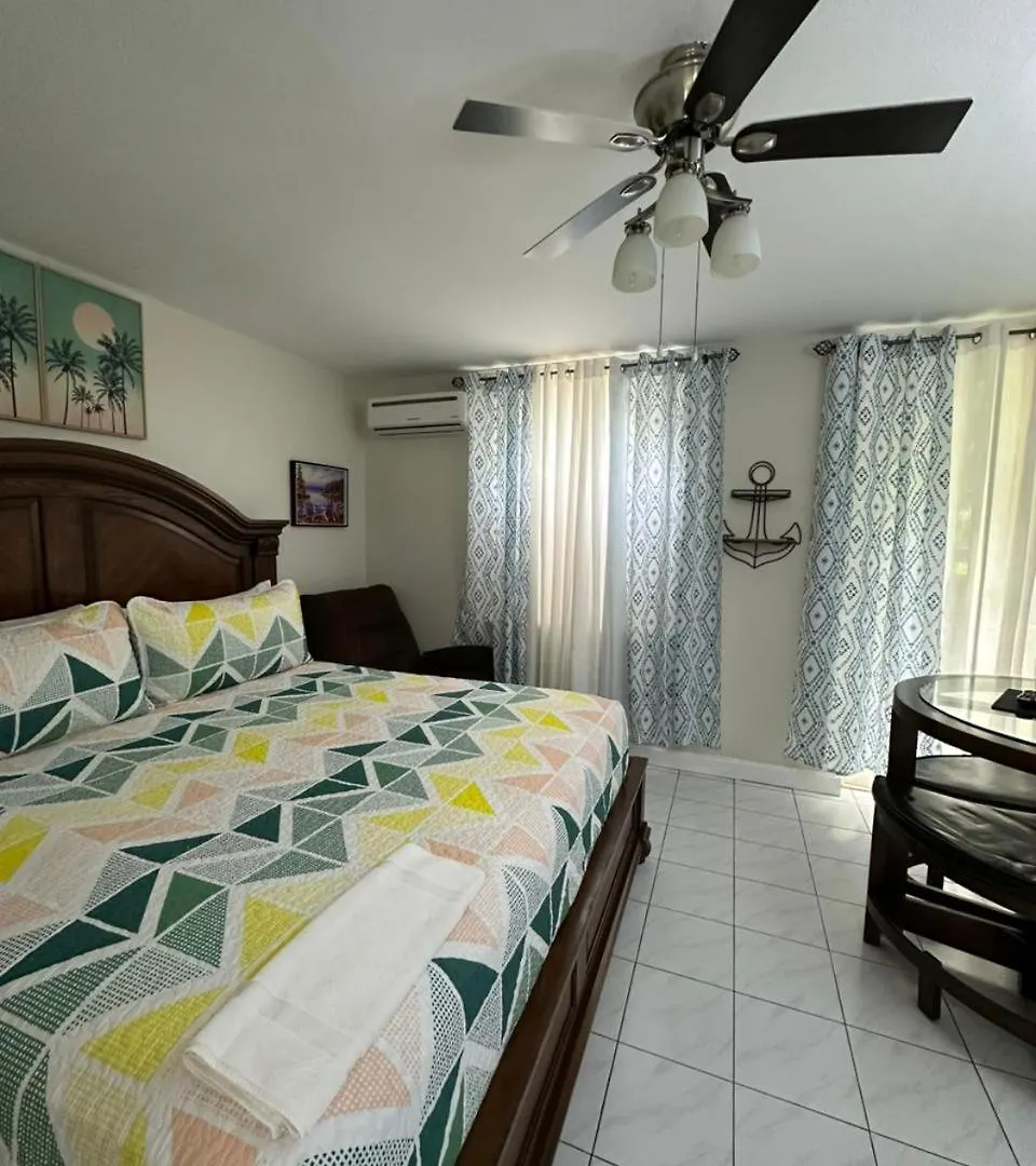 Sandcastle Resort Apartment E9