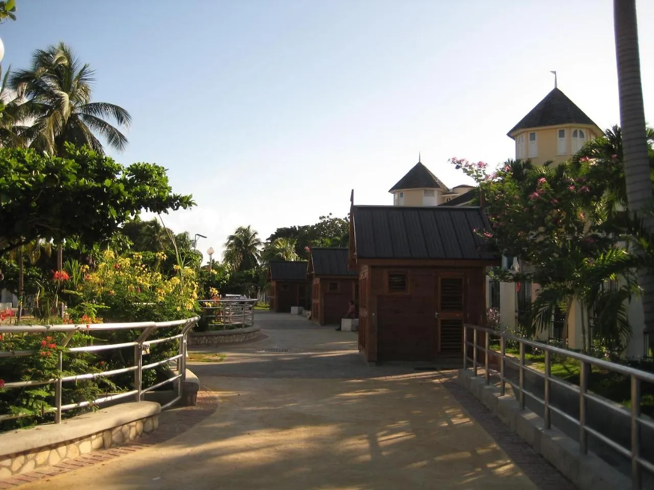 Sandcastle Resort Apartment E9 3*, Ocho Rios